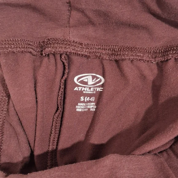 4 Pc Athletic Works Capri Jogger Pants Multiple Colors  Smoke Free Home - Picture 8 of 8